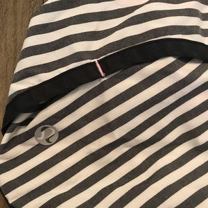 Lululemon speed shorts size 6